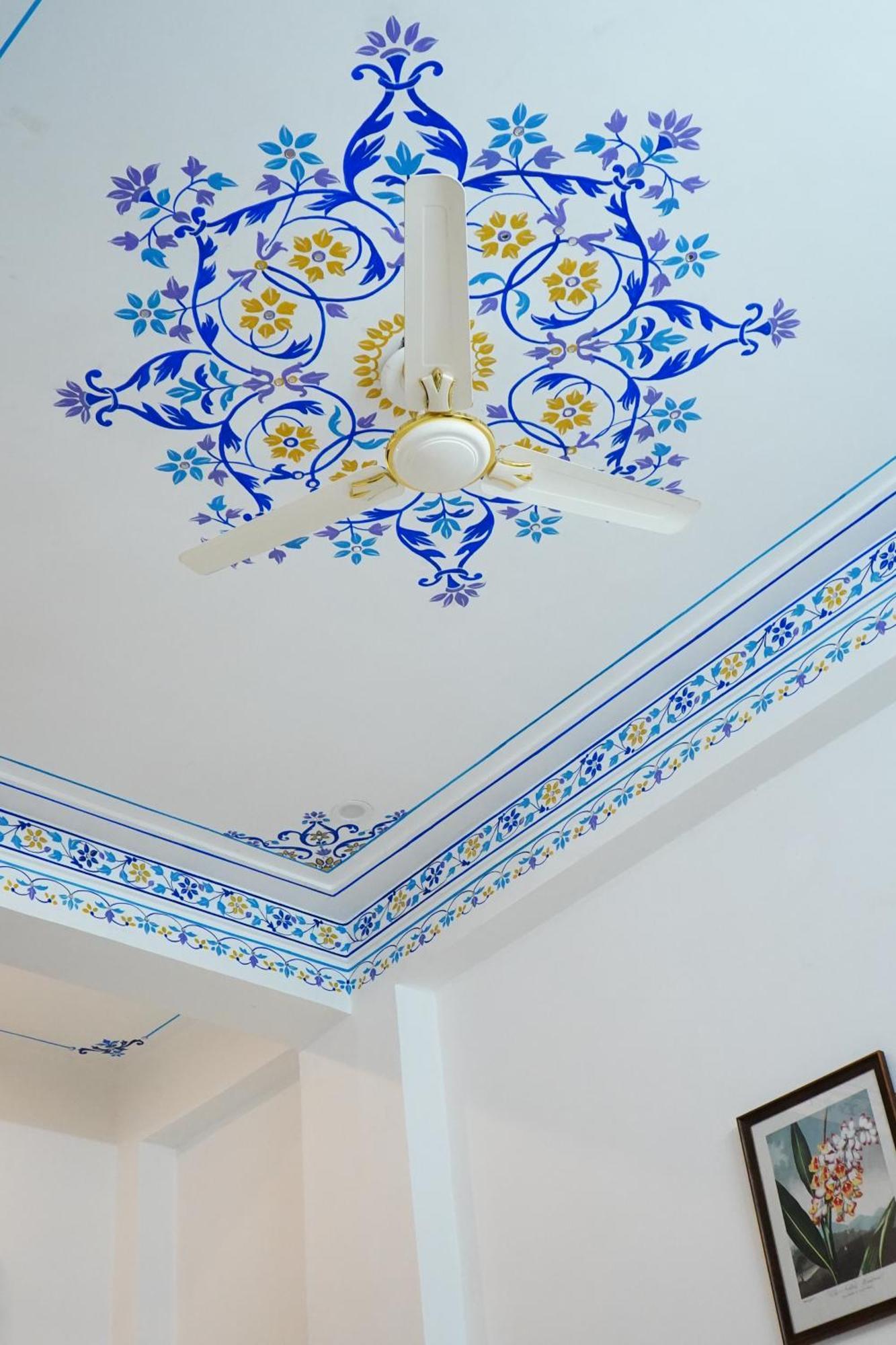 Rising Shemesh Home Stay Udaipur Extérieur photo