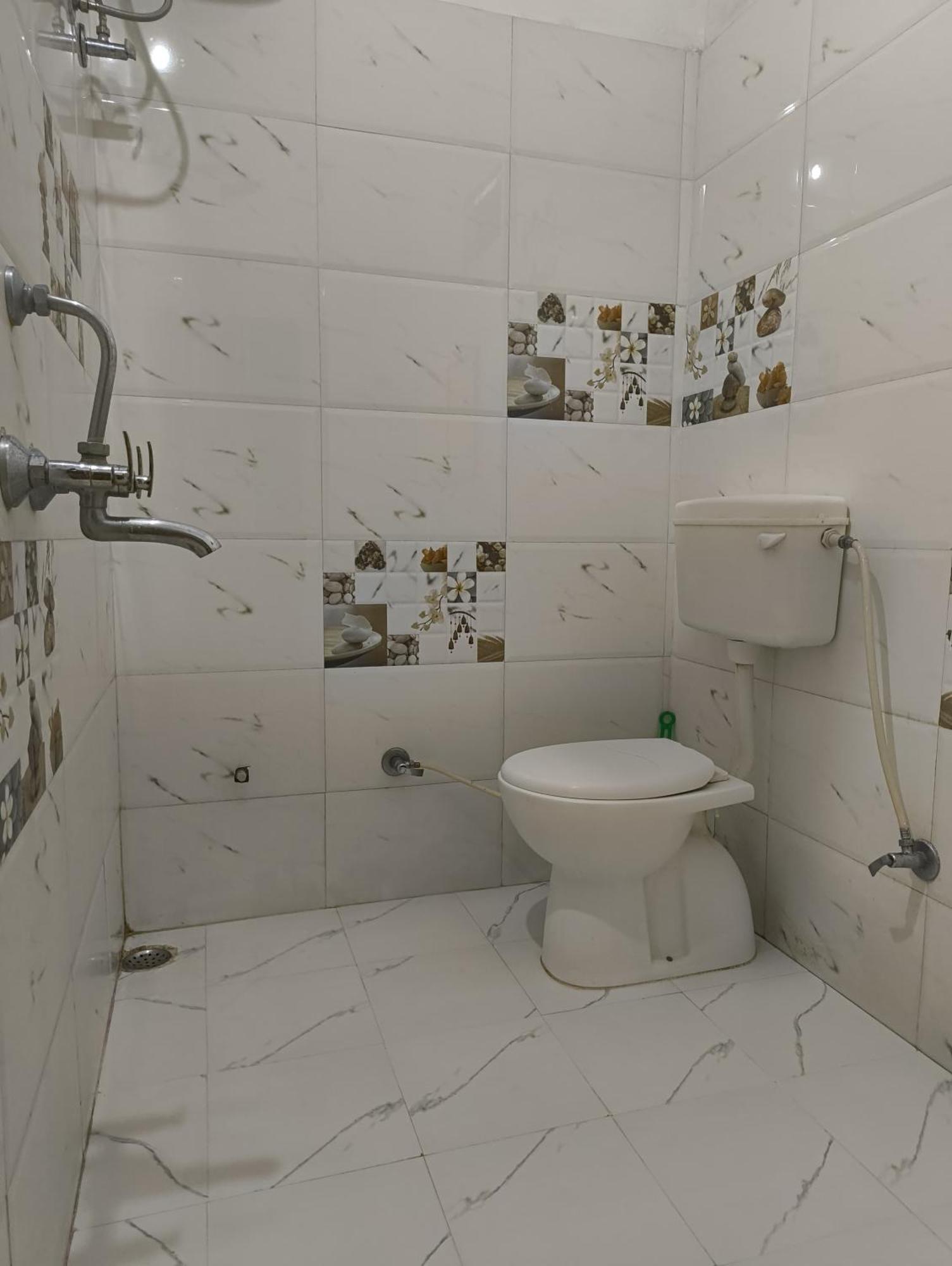 Rising Shemesh Home Stay Udaipur Extérieur photo